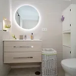 아파트 Newly Refurbished In Prime Location *