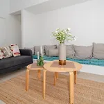 Newly Refurbished In Prime Location * 플라야데라스아메리카스