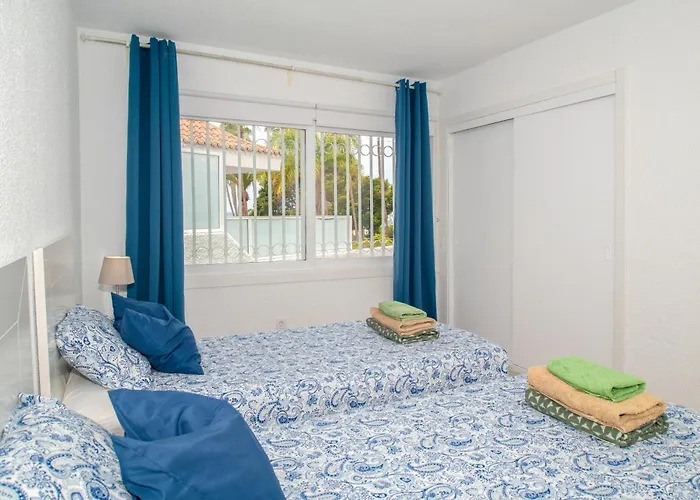 Newly Refurbished In Prime Location * Playa de las Americas (Tenerife)