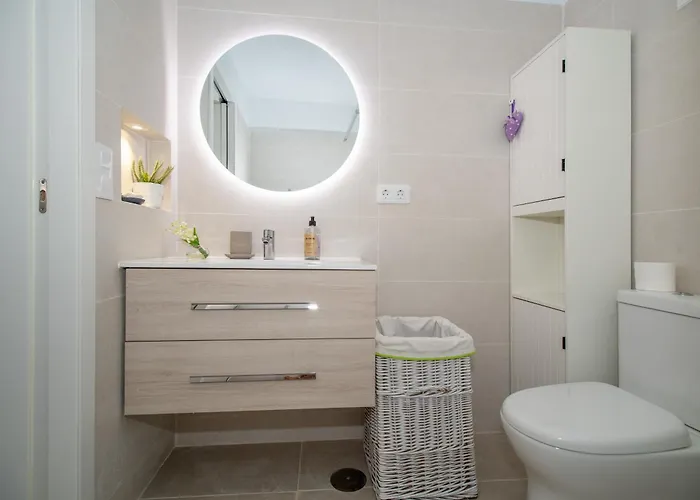 Apartment Newly Refurbished In Prime Location *