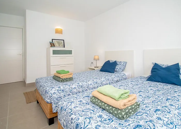 Newly Refurbished In Prime Location Διαμέρισμα