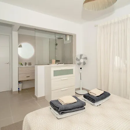Newly Refurbished In Prime Location شقة بلايا ذي لاس أميريكاس